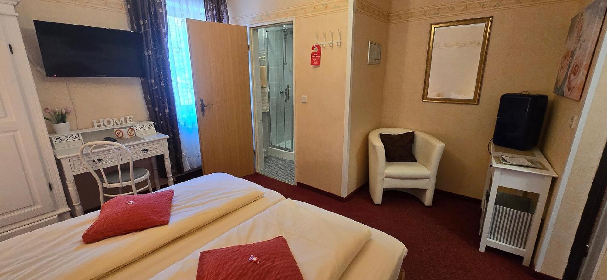 Haus Jutta Hotell Goessweinstein Exteriör bild