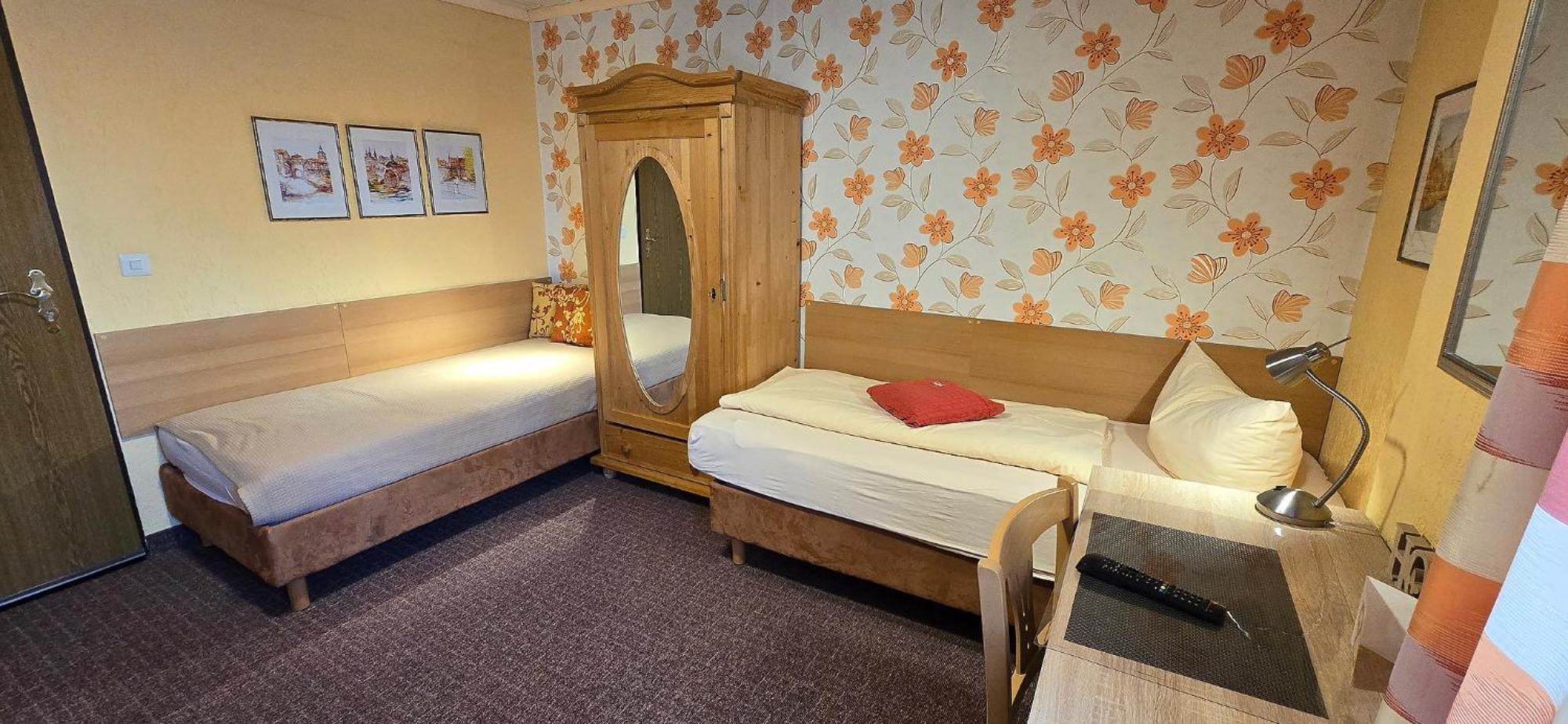 Haus Jutta Hotell Goessweinstein Exteriör bild